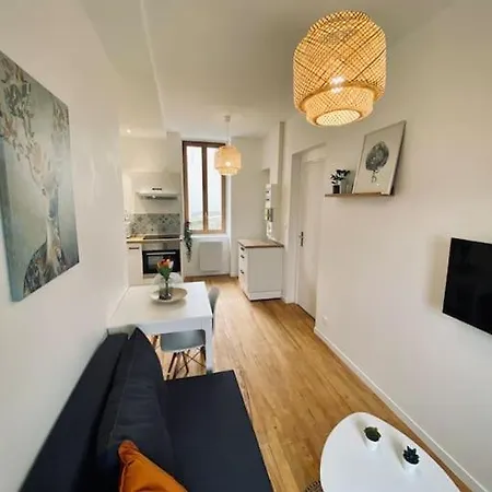 Jolie T2. Proche Centre Ville, Aquensis Et Thermes Bagnères-de-Bigorre